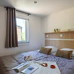 مكان تخييم Cigale 4p 2bdrms Airconpremium *